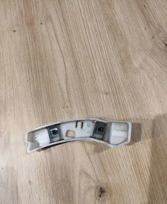 Peugeot 208 I Front bumper mounting bracket 9673270180
