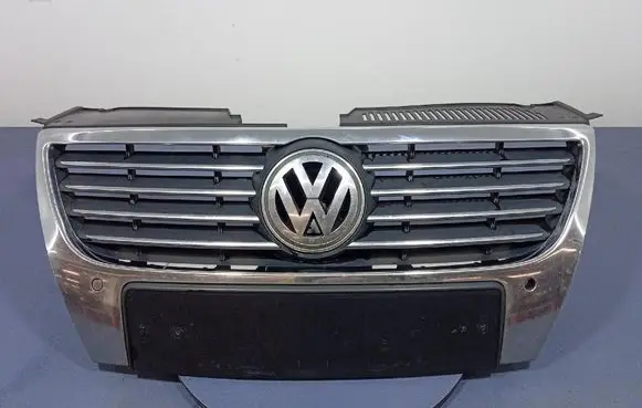 Volkswagen PASSAT B6 Front grill 3C0853651F