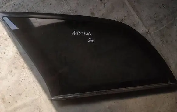 Toyota Avensis T250 Rear side window as3