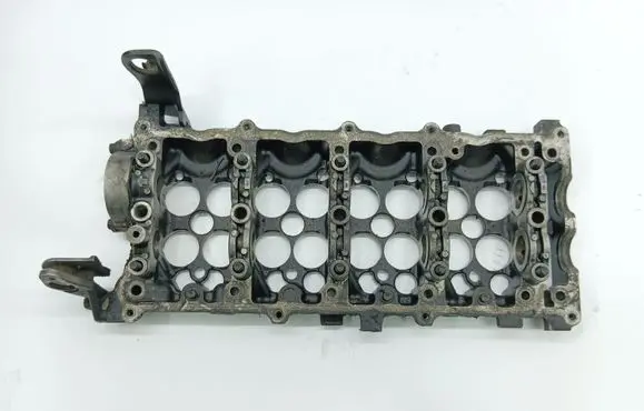 Toyota Corolla Verso AR10 Camshaft holder 