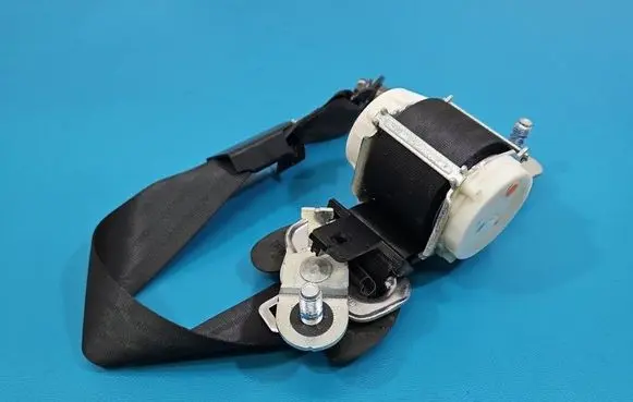 Hyundai Santa Fe Rear seatbelt 898204Z500 IMPRK1565171