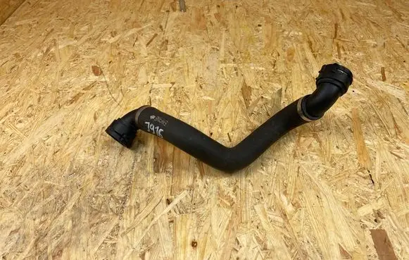 Mercedes-Benz C W205 Engine coolant pipe/hose A2055012882