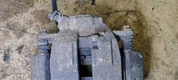 Mercedes-Benz CLK A209 C209 Front brake caliper