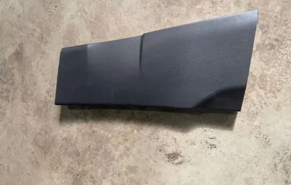 (B) pillar trim (bottom)