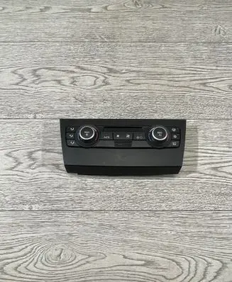 BMW 3 E90 E91 Climate control unit 9119686 070619568 A2C53185308