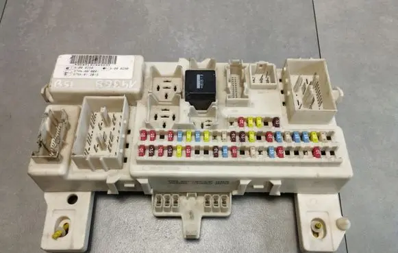 Ford Focus Fuse module 4M5T14A073BF