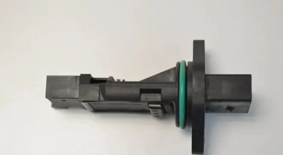Volkswagen PASSAT B6 Mass air flow meter F00C2G2055792031C