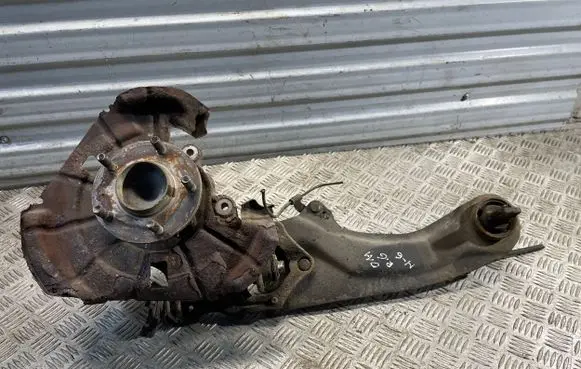Mazda 6 Rear wheel hub spindle/knuckle 
