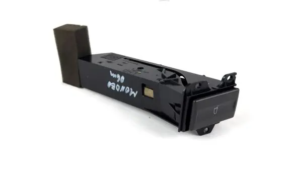 Ford Mondeo Mk III Cup holder 4s7113564a