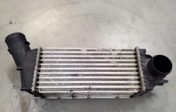 Citroen C4 I Intercooler radiator 9646694680