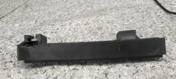 Alfa Romeo 147 Door glass rail 