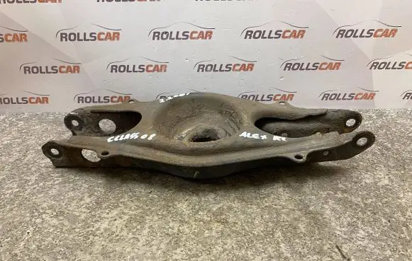 Mercedes-Benz C W204 Rear upper control arm/wishbone 2043502908 290508