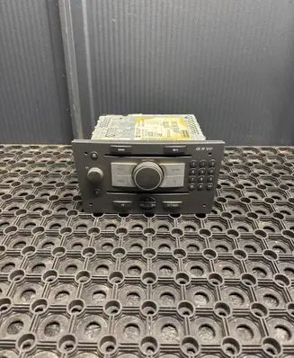 Radio/CD/DVD/GPS head unit