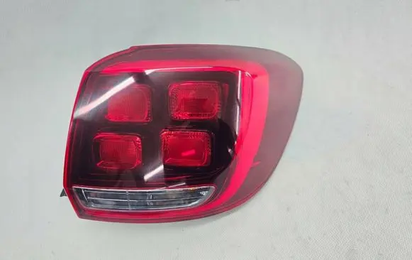 Dacia Sandero II Rear/tail lights