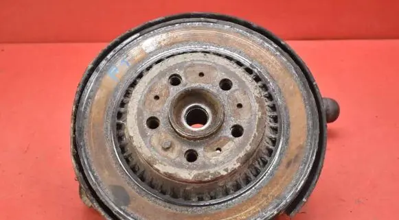 Volvo XC90 Front wheel hub spindle knuckle