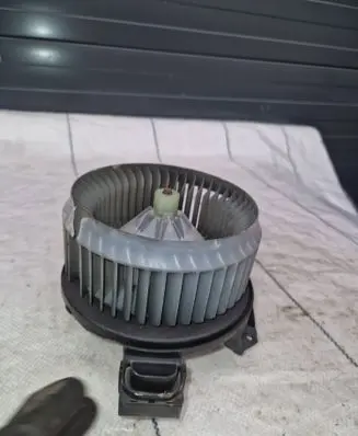 Heater fan/blower