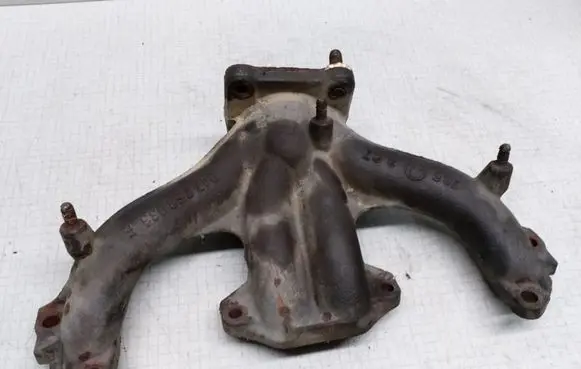 Skoda Fabia Mk1 (6Y) Exhaust manifold 047253033E