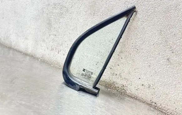 Opel Agila A Front door vent window glass four-door DOT247M80AS2 43R001163