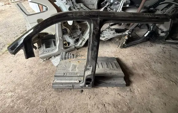 Mercedes-Benz V Class W447 Side car body part 
