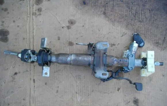 Nissan Altima Steering wheel axle