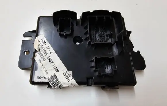Chrysler Pacifica Air conditioner control unit module P68226022AF 68226022AF
