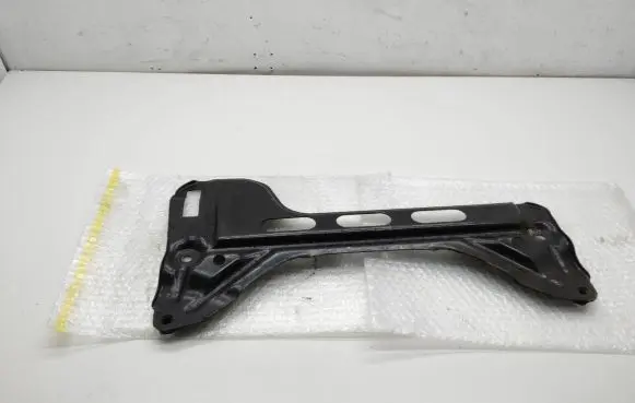 Mercedes-Benz GLK (X204) Other under body part A2216200311
