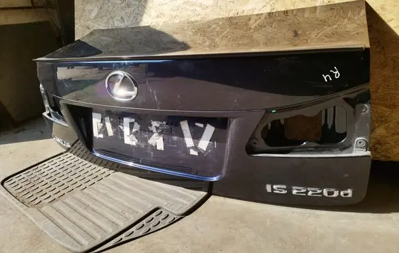 Lexus IS 220D-250-350 Tailgate/trunk/boot lid