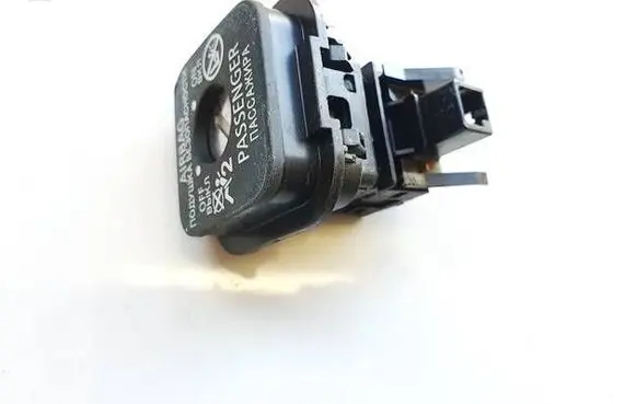 Mitsubishi Eclipse Cross Passenger airbag on/off switch 