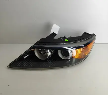 KIA Sorento Headlight/headlamp 921012P090