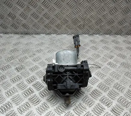Opel Mokka B Vacuum pump 9835028580