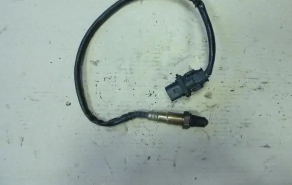 Nissan Qashqai+2 Lambda probe sensor 8200406337 X175