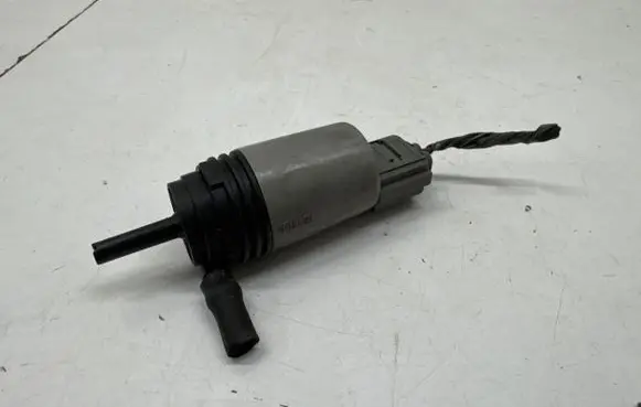 Windscreen/windshield washer pump