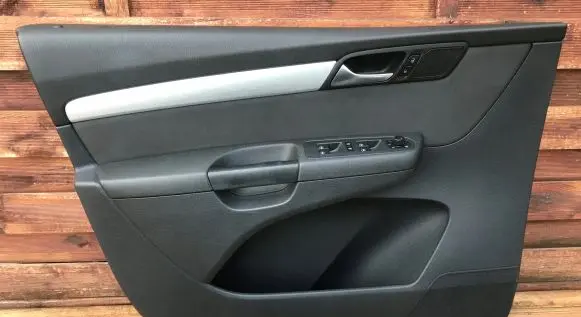 Front door card panel trim