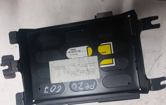 Peugeot 607 CD/DVD changer 9636561780 9631882180 0841999896