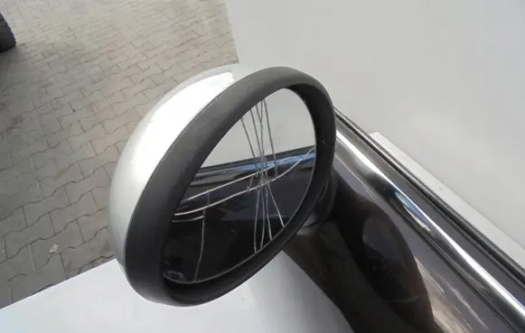 Mini One - Cooper Clubman R55 Front door electric wing mirror