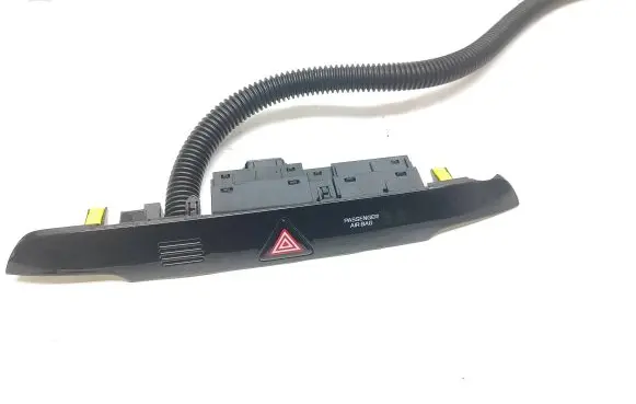 Hyundai Tucson TL Hazard light switch 93700D7800 1811270000055