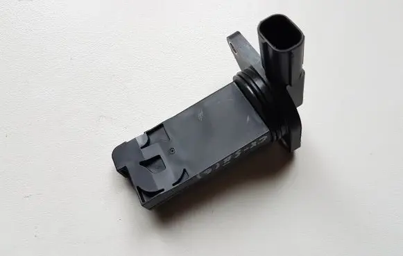 Mazda CX-5 II Mass air flow meter E5T63271 K62663X18