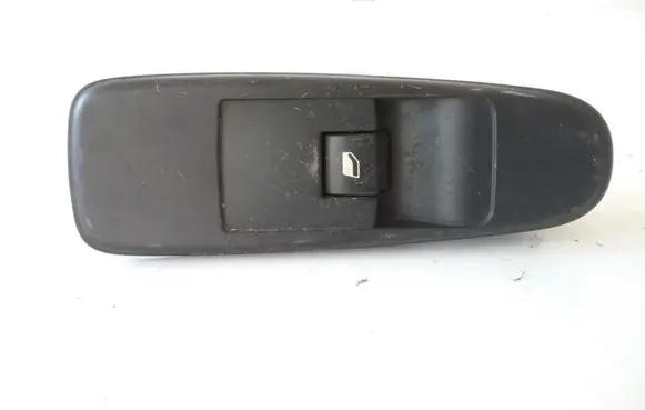 Citroen C4 I Picasso Electric window control switch 13569