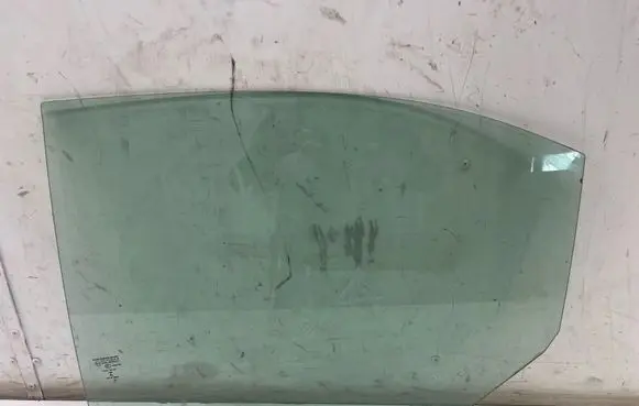 Opel Mokka X Rear door window glass