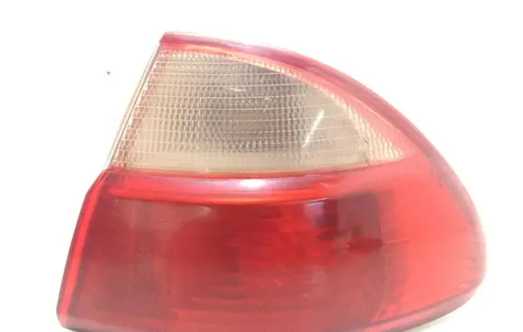 Toyota Avensis T220 Rear/tail lights