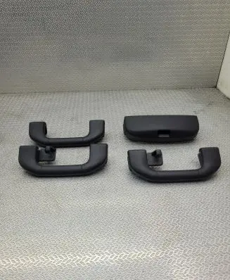 Mercedes-Benz C W204 A set of handles for the ceiling 