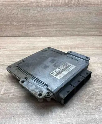 Renault Scenic I Engine control unit/module ECU HOM8200039569 0281001934 8200078730