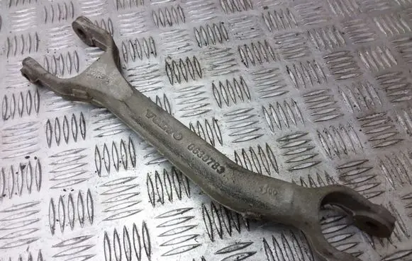 Volvo XC90 Rear control arm 8630783