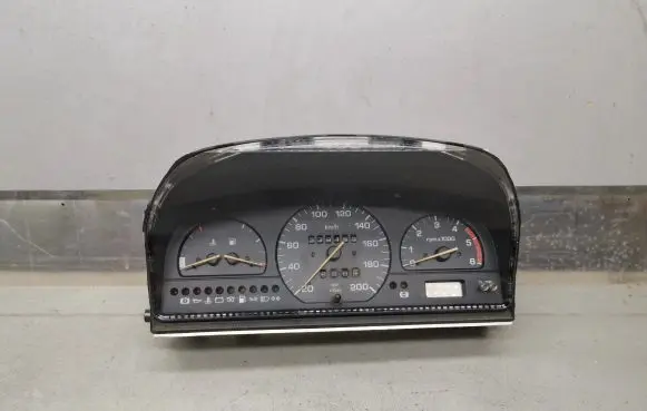 Seat Toledo I (1L) Speedometer (instrument cluster) 1L0919033L 81117648