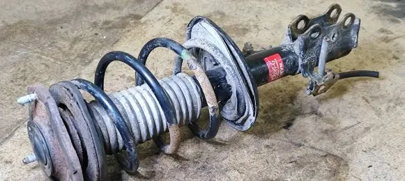 Toyota Auris 150 Front shock absorber with coil spring 339700