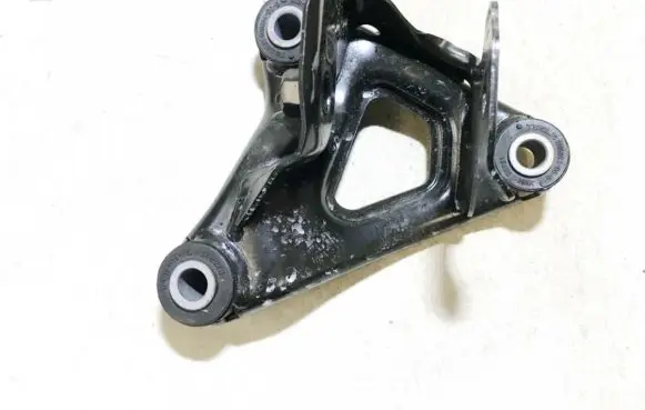Tesla Model 3 Engine mounting bracket 111023300c 1110233-00-c