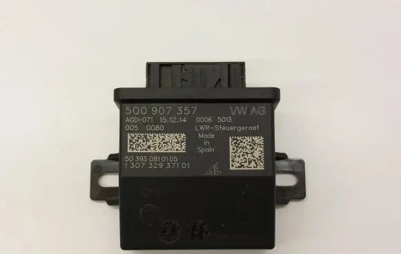 Volkswagen PASSAT B8 Light module LCM 5Q0907357