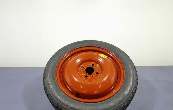 Suzuki Swift II R17 spare wheel