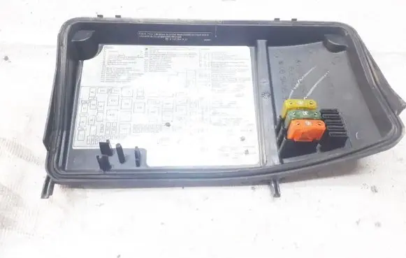 Mercedes-Benz ML W163 Fuse box set 1635400182 08540530