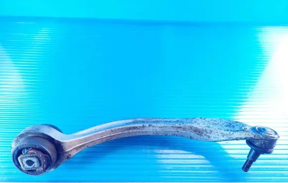 Audi A6 S6 C5 4B Front lower control arm/wishbone